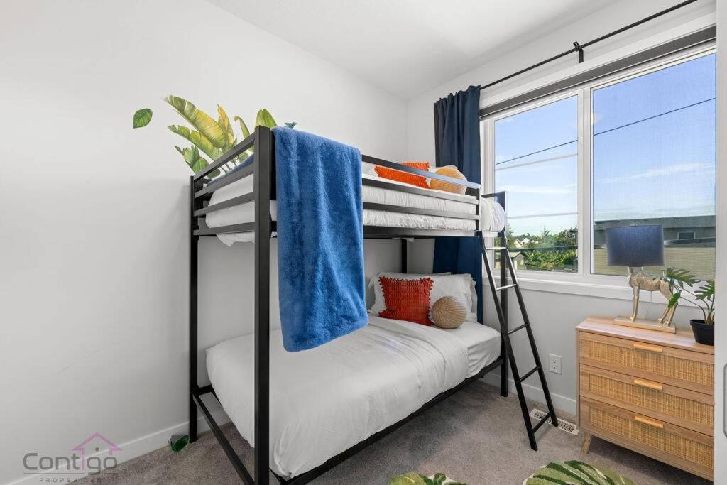 Jungle House, Aircon, Sleeps 8, Near Wem & Dt! * Edmonton