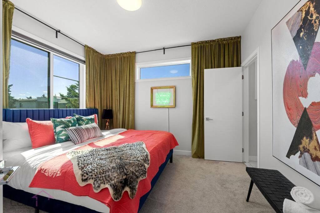 Jungle House, Aircon, Sleeps 8, Near Wem & Dt! Holiday home